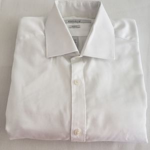 Perry Ellis Portfolio Solid Slim Fit Dress Shirt